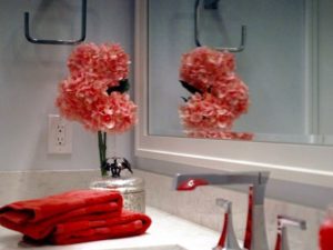 Client’s master bath vanity with quartz top & chrome faucets #njbathremodel #quartzcountertops #chromefaucets #masterbathremodel #bathroomremodelinnewjersey