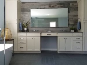 Love this vanity in our client’s renovated master bathroom!
#njbathroomreno #designnj #masterbath #newjerseykitchenandbath