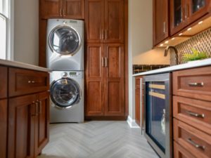 This laundry room is dual purpose – also a butler’s pantry!
#dualpurposerooms #laundryroom #butlerspantry #chevronfloor #newjerseydesign #newjerseykitchenandbath #designnj #njremodeler