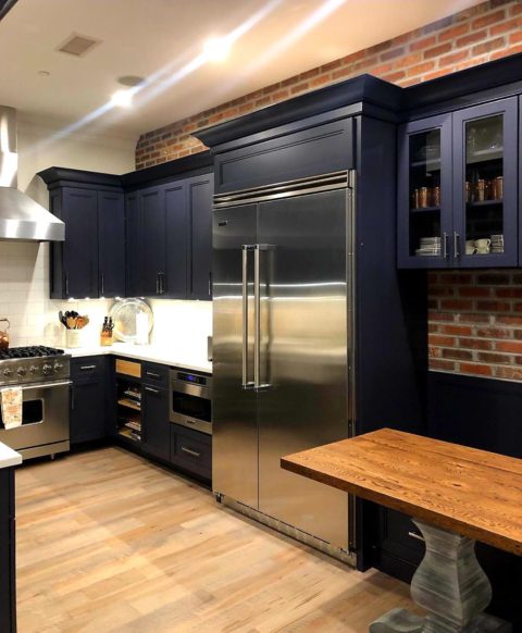 A sneak peak at a recent kitchen renovation project! Almost done..
#njkitchens #designnj #newjerseydesign #newjerseykitchenremodel #princetonnj #woodfloors #darkcabinets #brickaccentwall