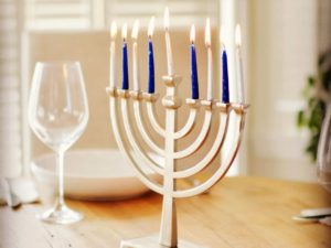 Wishing all of our friends who celebrate, light, peace, love this holiday season. Happy Hanukkah!
#happyhanukkah #familytime