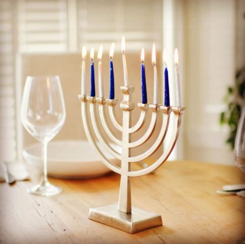 Wishing all of our friends who celebrate, light, peace, love this holiday season. Happy Hanukkah!
#happyhanukkah #familytime