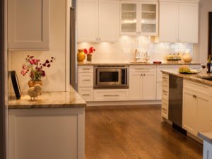 Another view of one of our favorite kitchen renovation projects! These clients are ready for the Big Game this weekend!#kitchendesign #kitchenremodel #kitchen #njkitchen #superbowlready🏈 #designnj #njdesign #whitecabinets #woodfloors #granitecountertops #lovethiskitchen #newjerseykitchenandbathshowroom